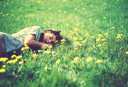 Ai có thể giải thích được tâm trạng của một cô gái khi yêu cơ chứ...