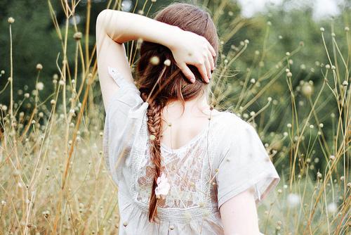 Anh đi xa em quá... Bao giờ anh mới trở lại?