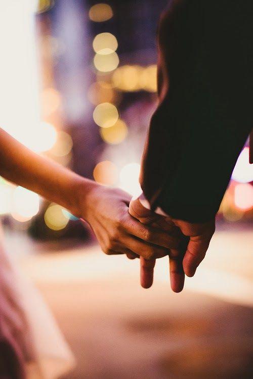 Cám ơn anh vì vẫn nắm tay em!
