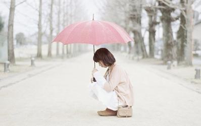 Cành hồng có gai