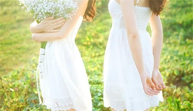Có một người bạn thân, đáng quý trọng hơn một người tình chung thủy...