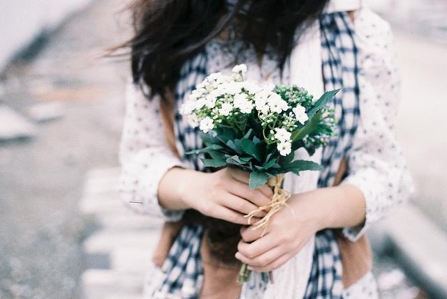 Cuối đường có một vết thương