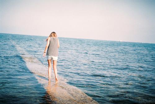 Em hiểu ra rồi, anh đã không cần em phải chờ đợi anh nữa...