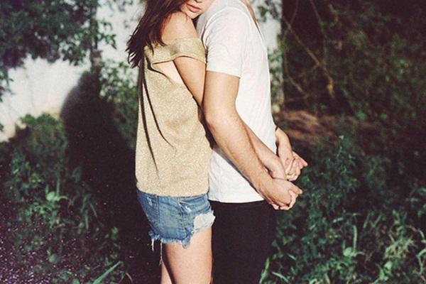 Ghen với người cũ là điều hiển nhiên mà anh...