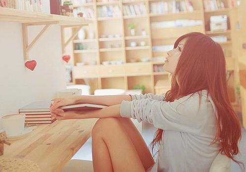 Gửi em, cô gái có nụ cười nắng thu…