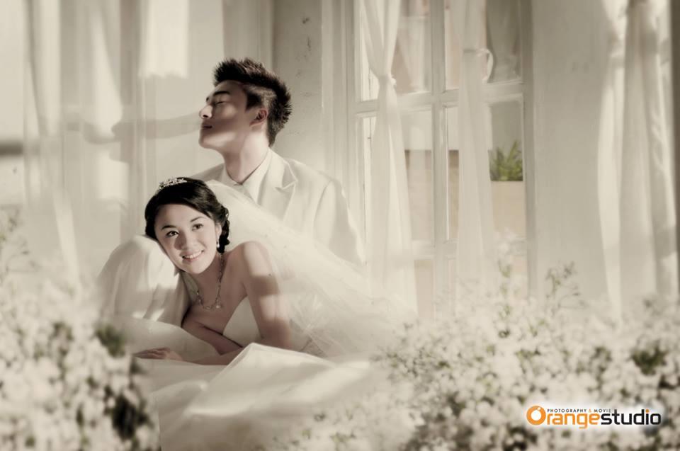 Hạnh phúc là khi nắm lấy bàn tay nhau bước bên nhau đến hết cuộc đời...