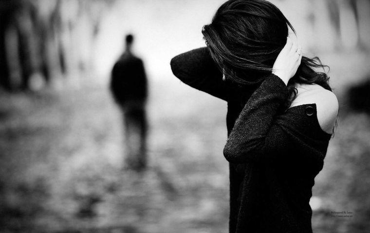 Khi đã yêu, mạnh mẽ đến đâu cũng trở thành yếu đuối...