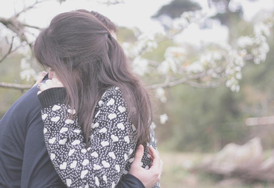 Là người thương, có lẽ sẽ tốt hơn chăng?