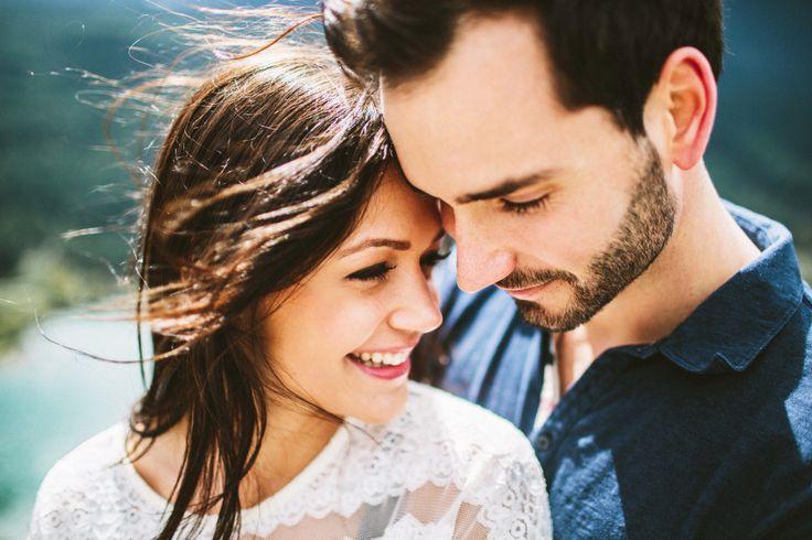 Lấy người yêu mình, hay cứ phải lấy bằng được người mình yêu?