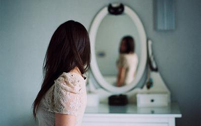 Mẹ nói với con gái về hạnh phúc