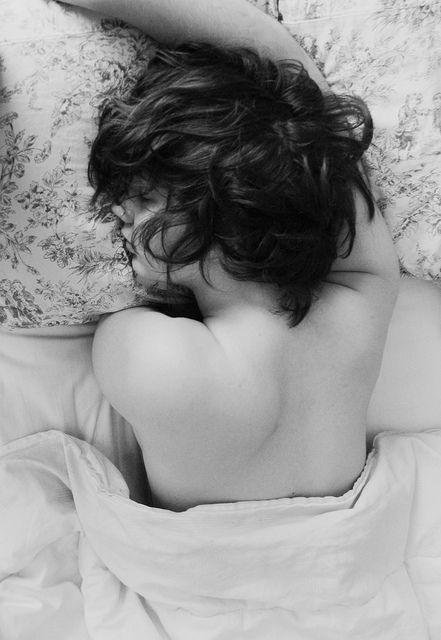 Này cô gái, đừng cứ mãi ngủ vùi trong mùa đông...