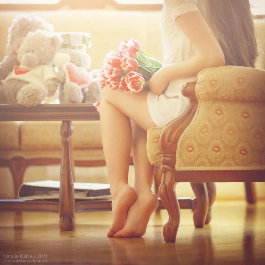 Này cô gái, đừng gồng mình nhét chân vào những đôi giày không phù hợp...