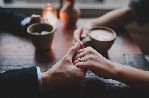 Tại sao yêu nhau lại để lạc mất nhau?