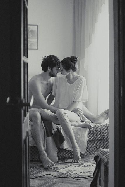Thích thì thích đấy, nhưng thương thì chưa hẳn, yêu thì chưa tới...