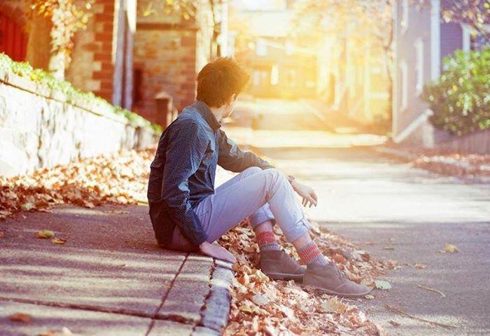Thôi thì hãy cứ để anh yêu em tới khi anh quên...