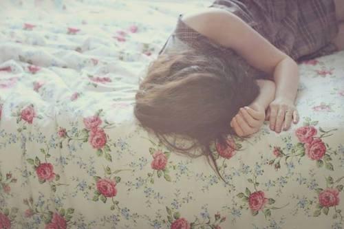 Xin đừng nói với em rằng anh còn yêu người xưa...