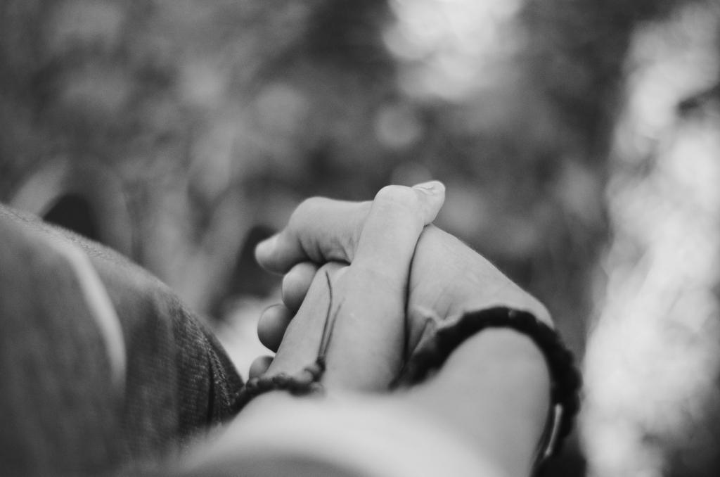 Yêu đơn phương, bản thân nó đã đủ đáng thương lắm rồi...